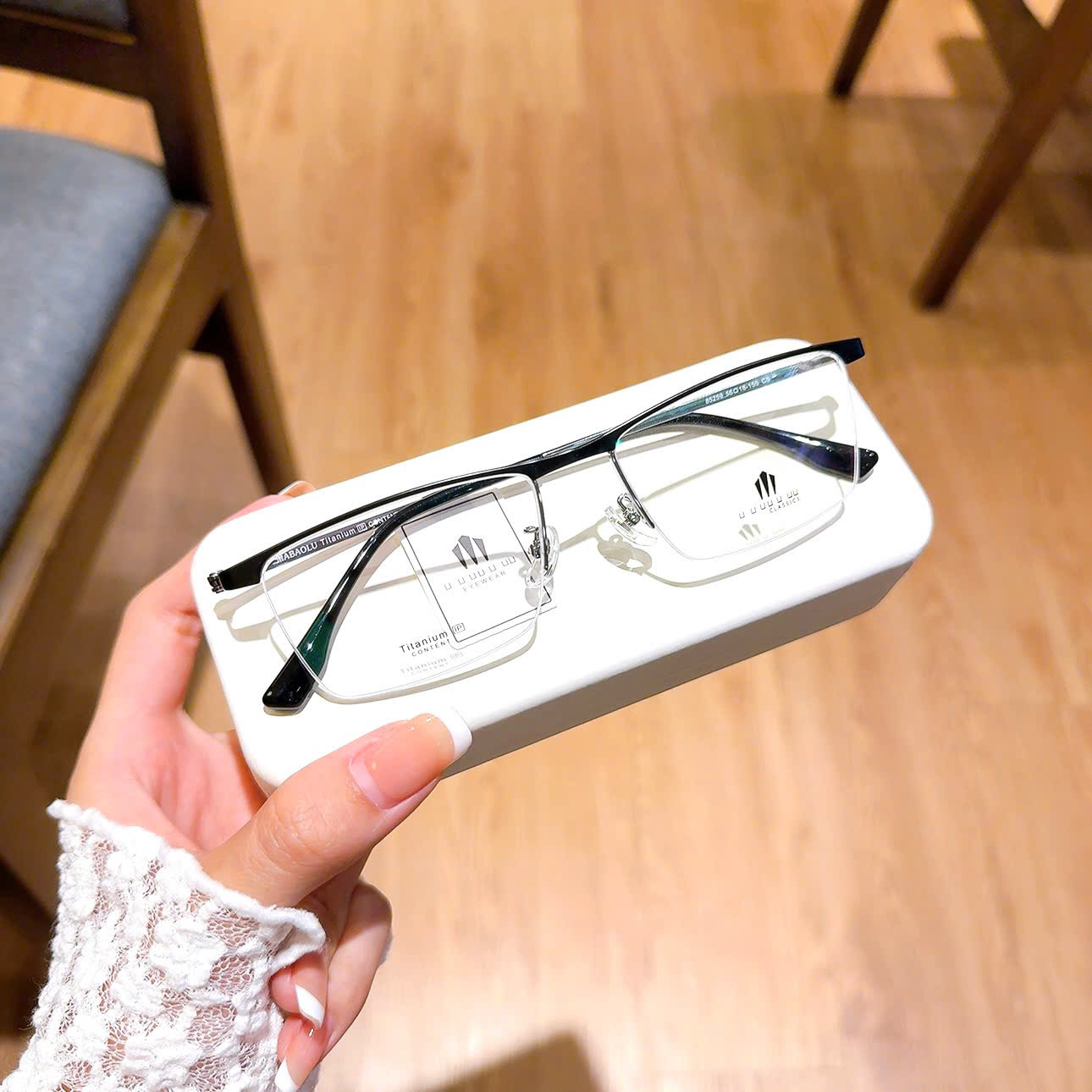 UUU Classics - Titanium Content 13